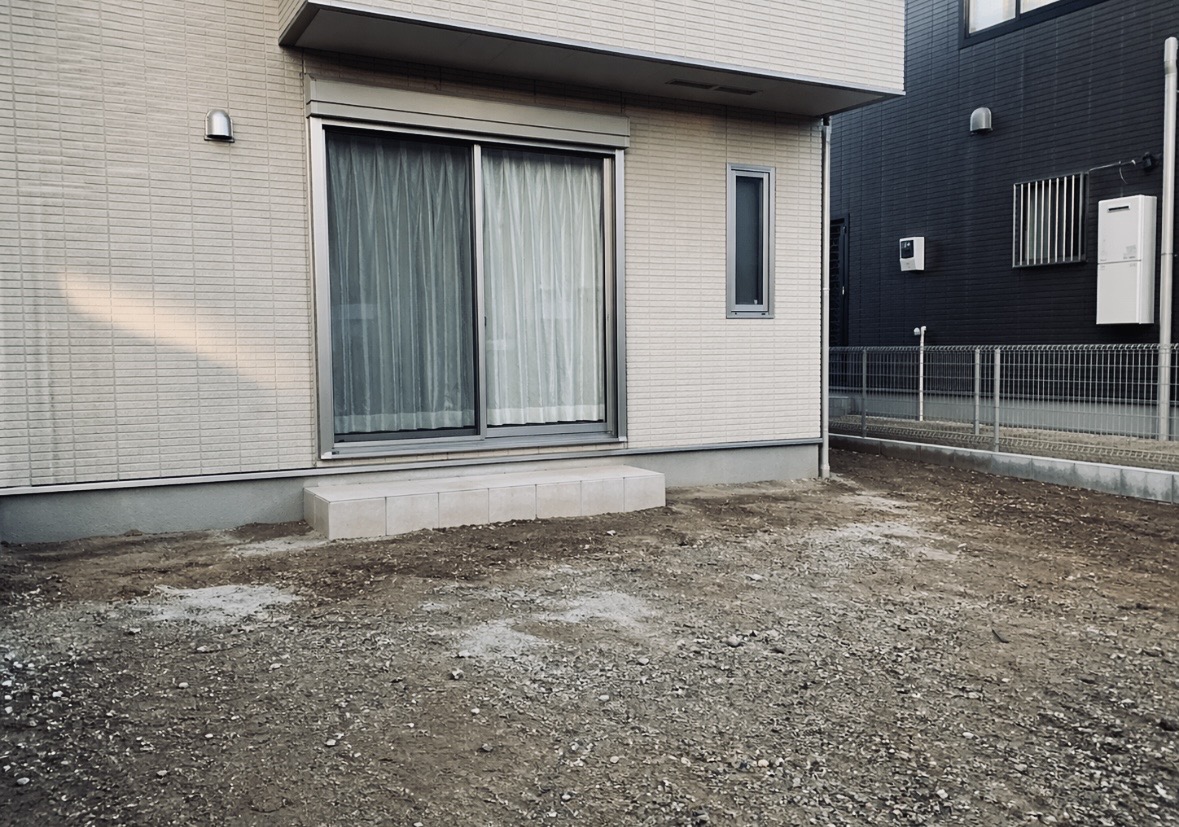 神奈川県横浜市 外構工事前の庭(土のまま)