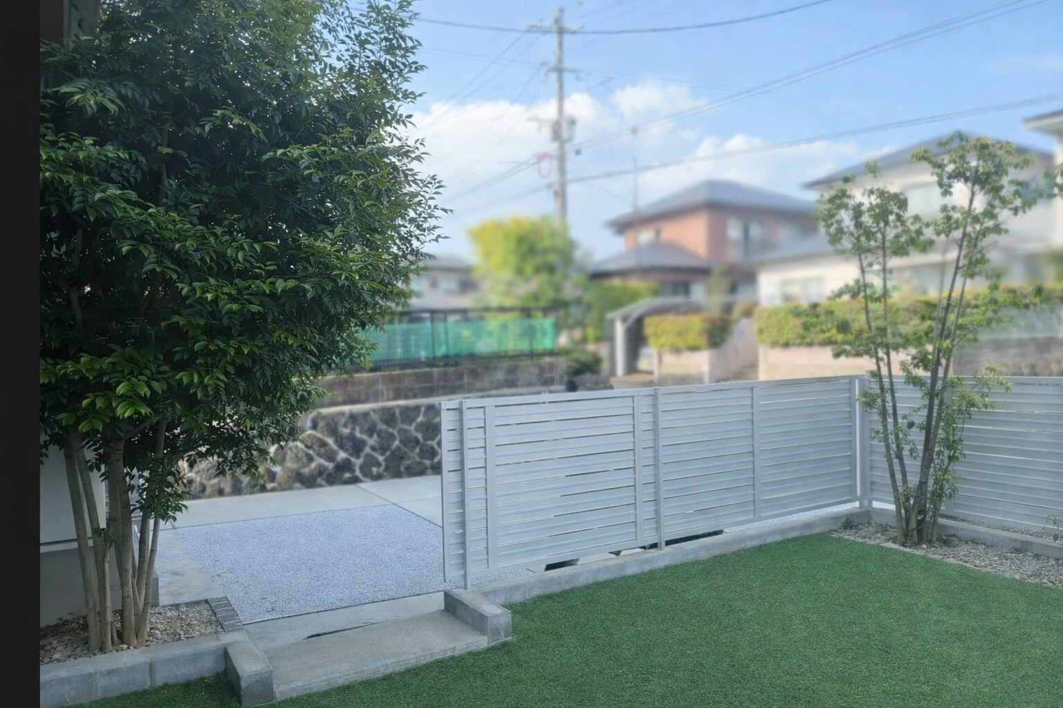 福岡県外構施工後・フェンスと庭木